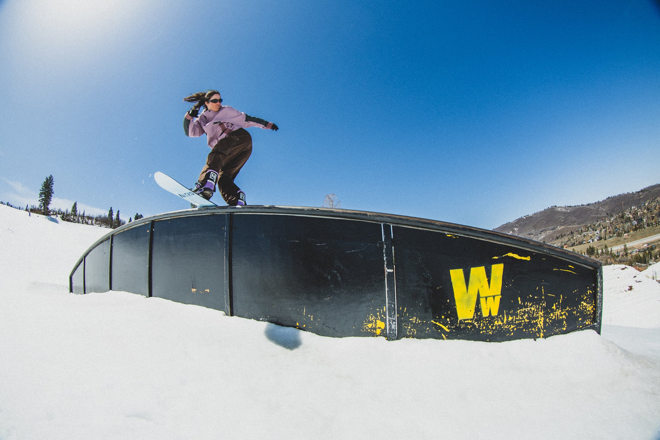 L1 Dakota Jacket Lifestyle Shot