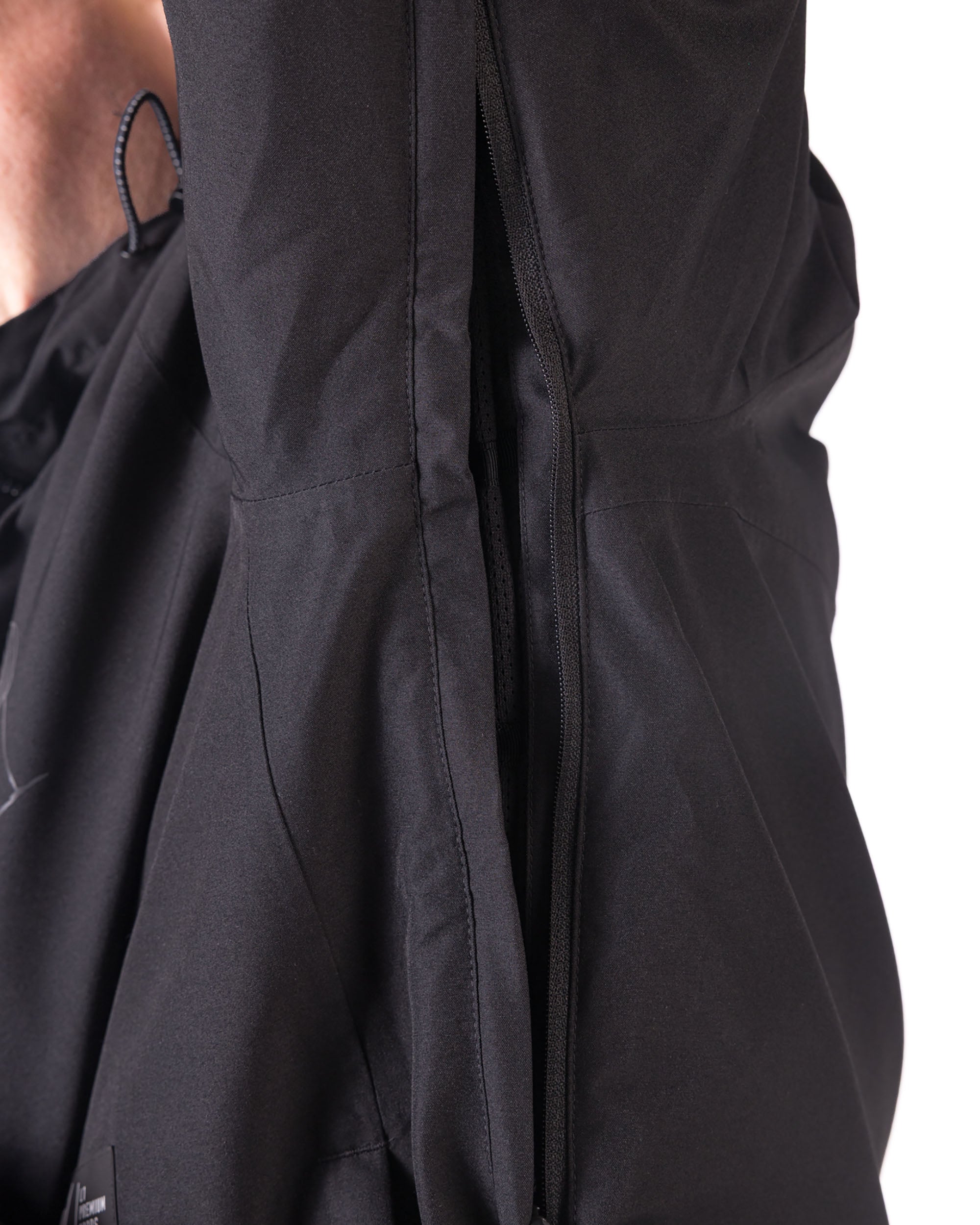 L1 Chroma Jacket