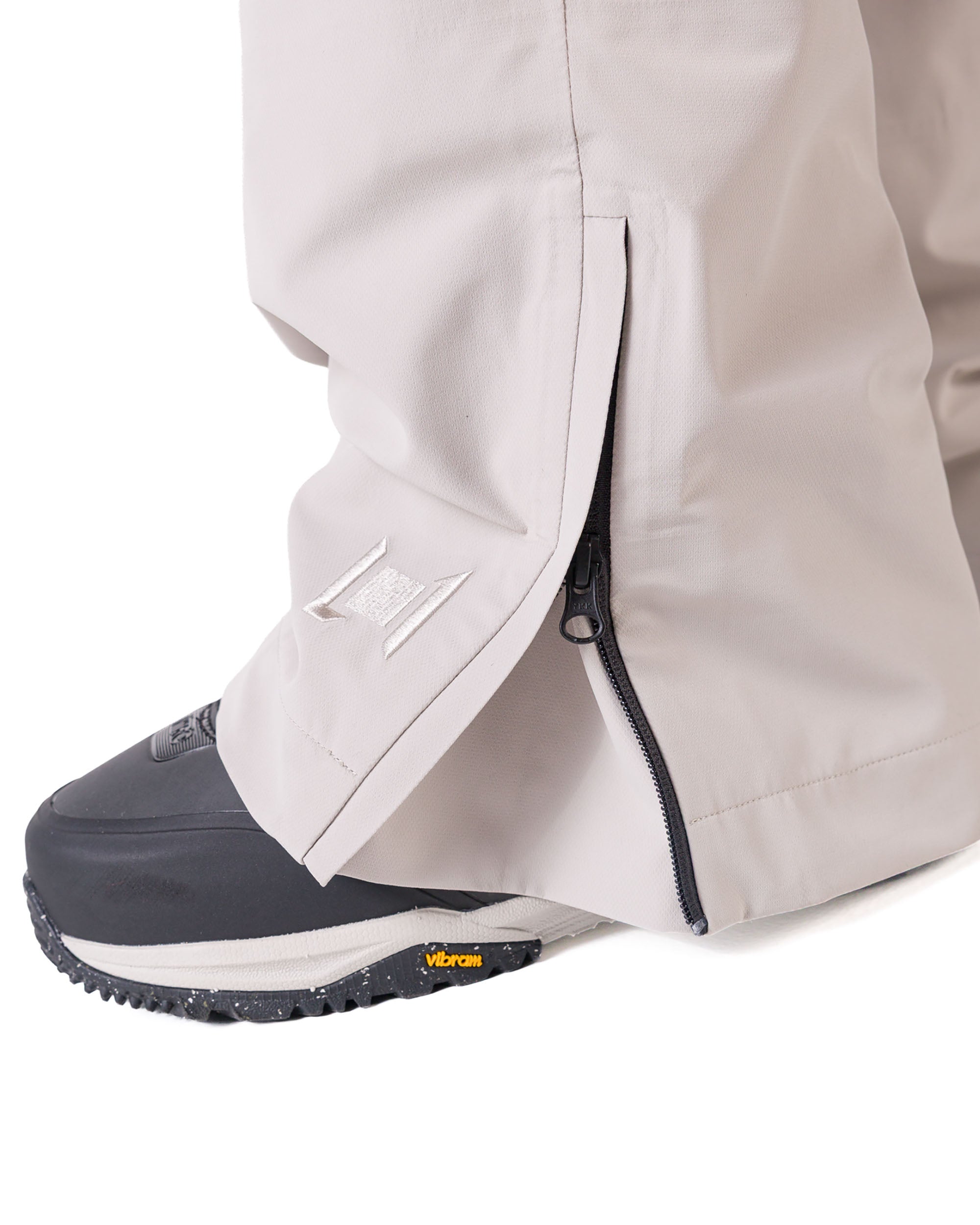 L1 Lighthouse Bib