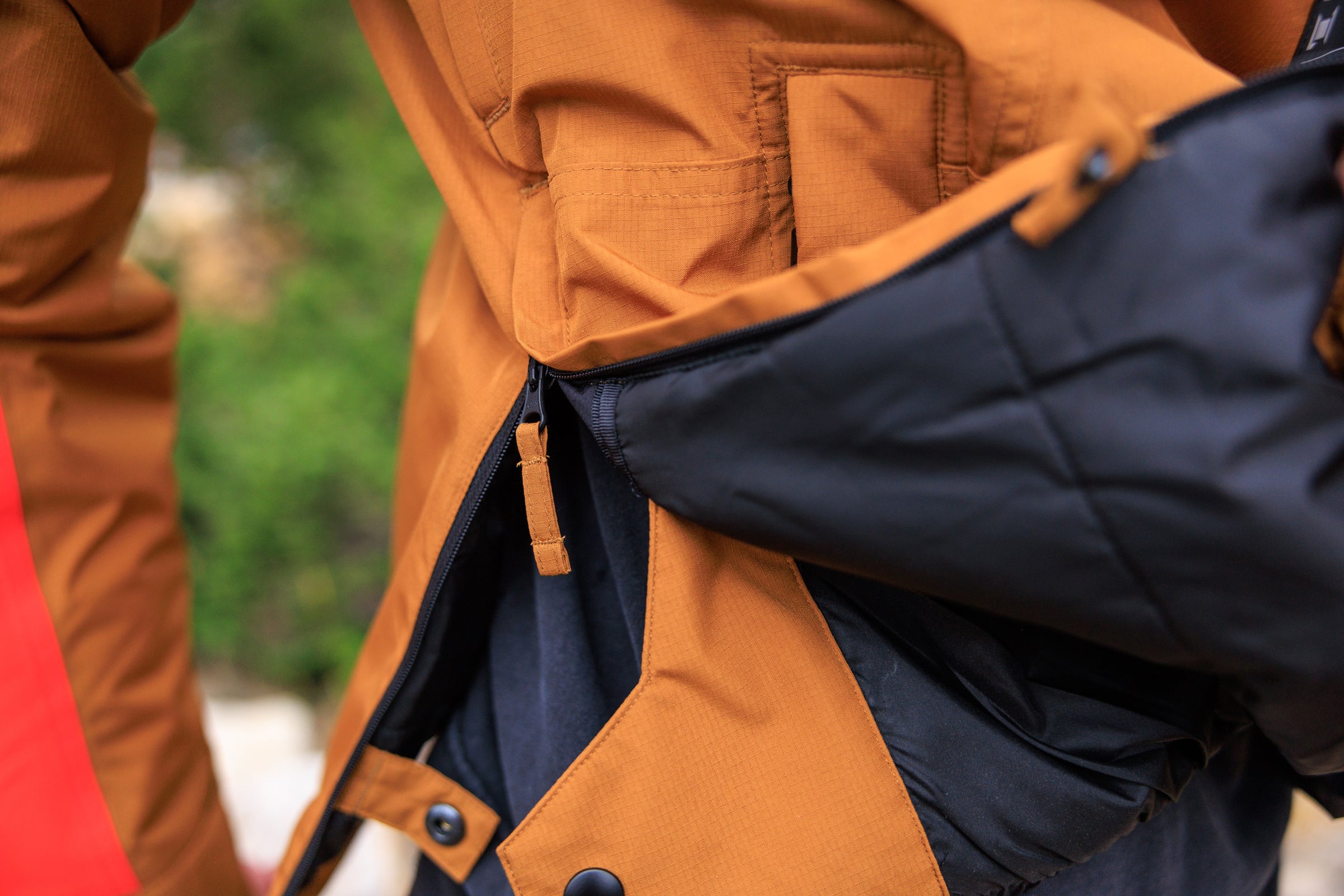 L1 Aftershock Jacket Lifestyle Shot