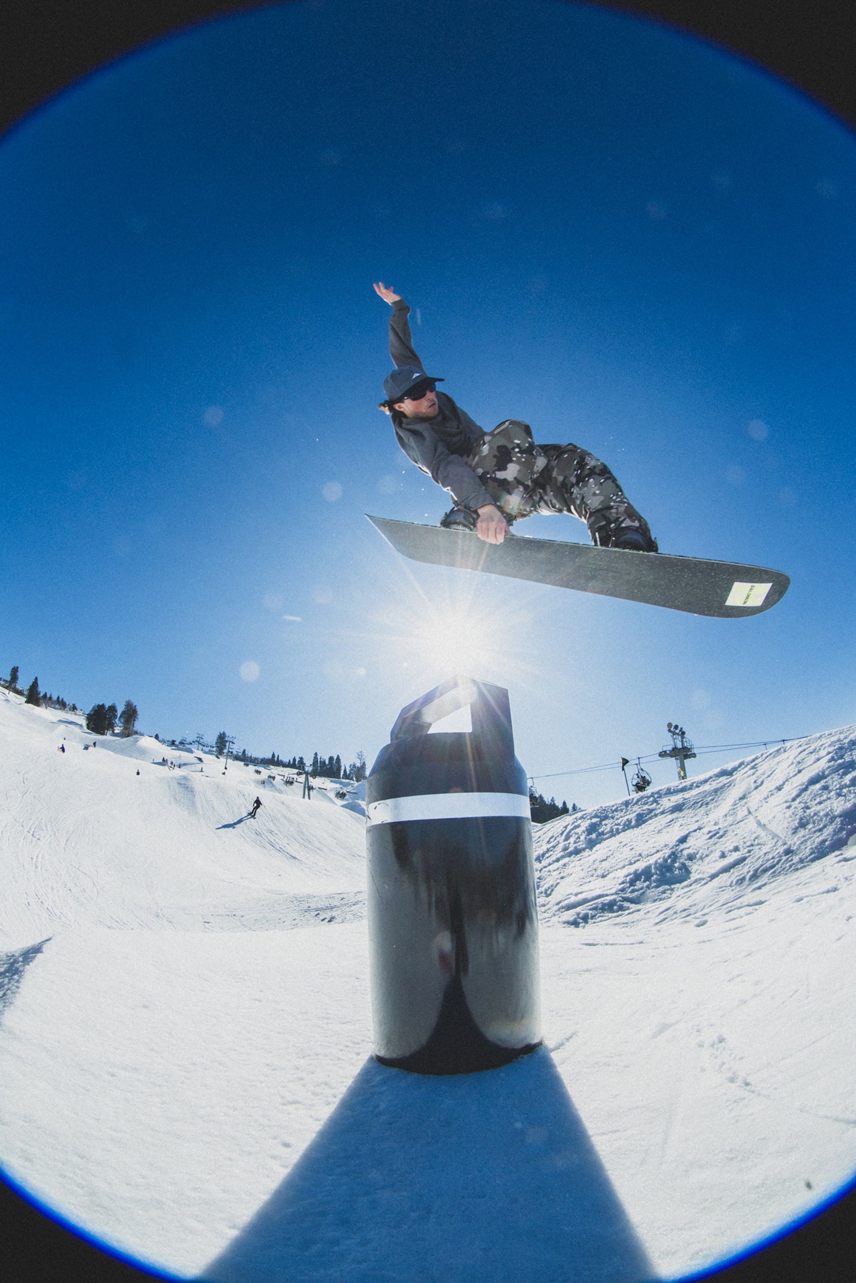 L1 Rankin Pant Lifestyle Shot