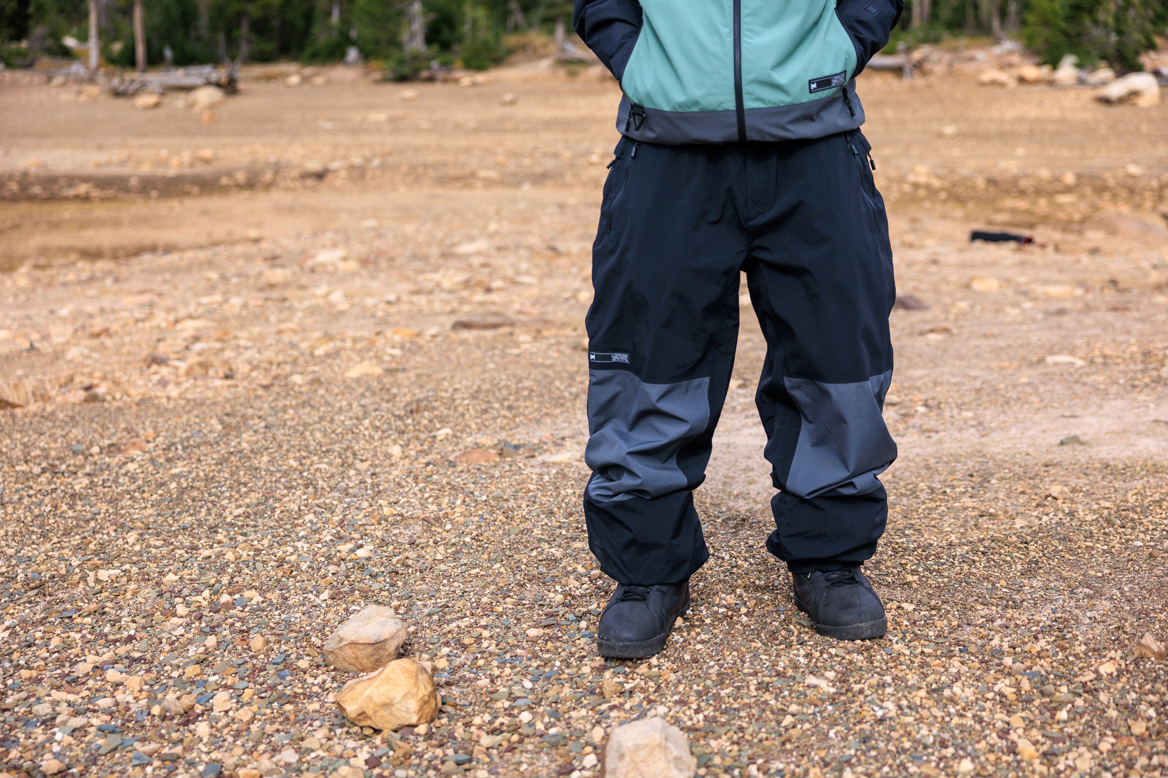 L1 Ventura Pant Lifestyle Shot