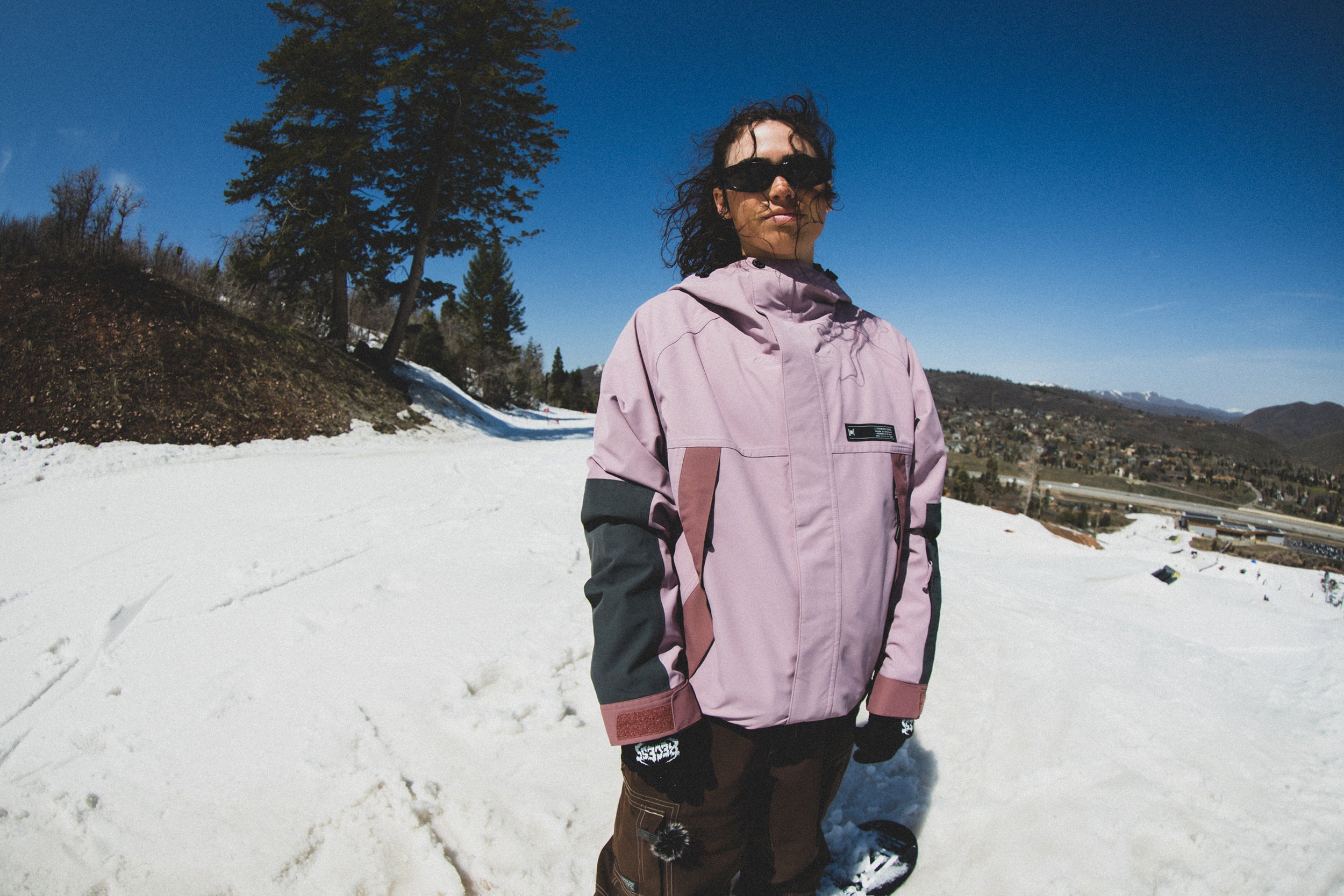 L1 Dakota Jacket Lifestyle Shot